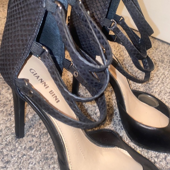 Gianni Bini Black Stilettos - Picture 2 of 4